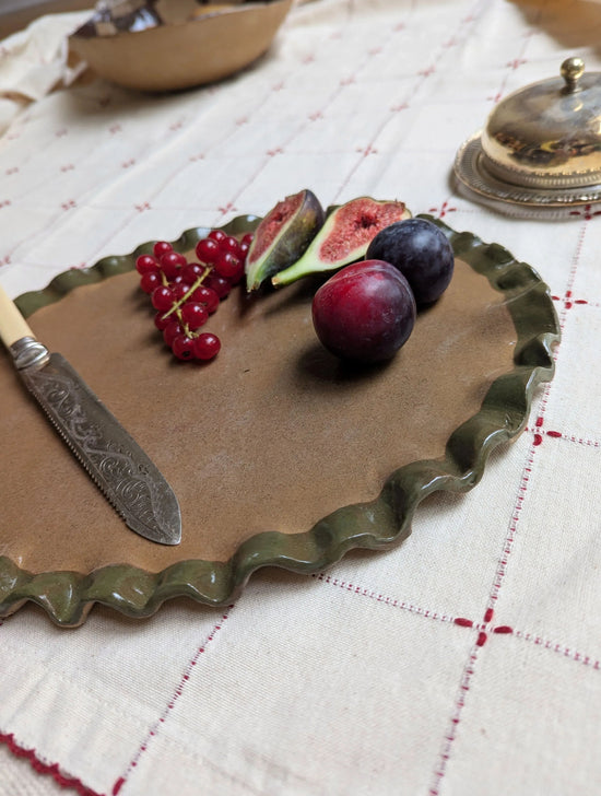 Smokey Olive Edged Frill Platter