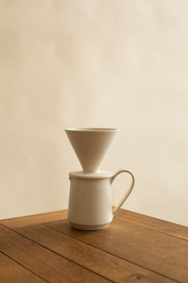 Yoshida Pottery Off-white Coffee Dripper