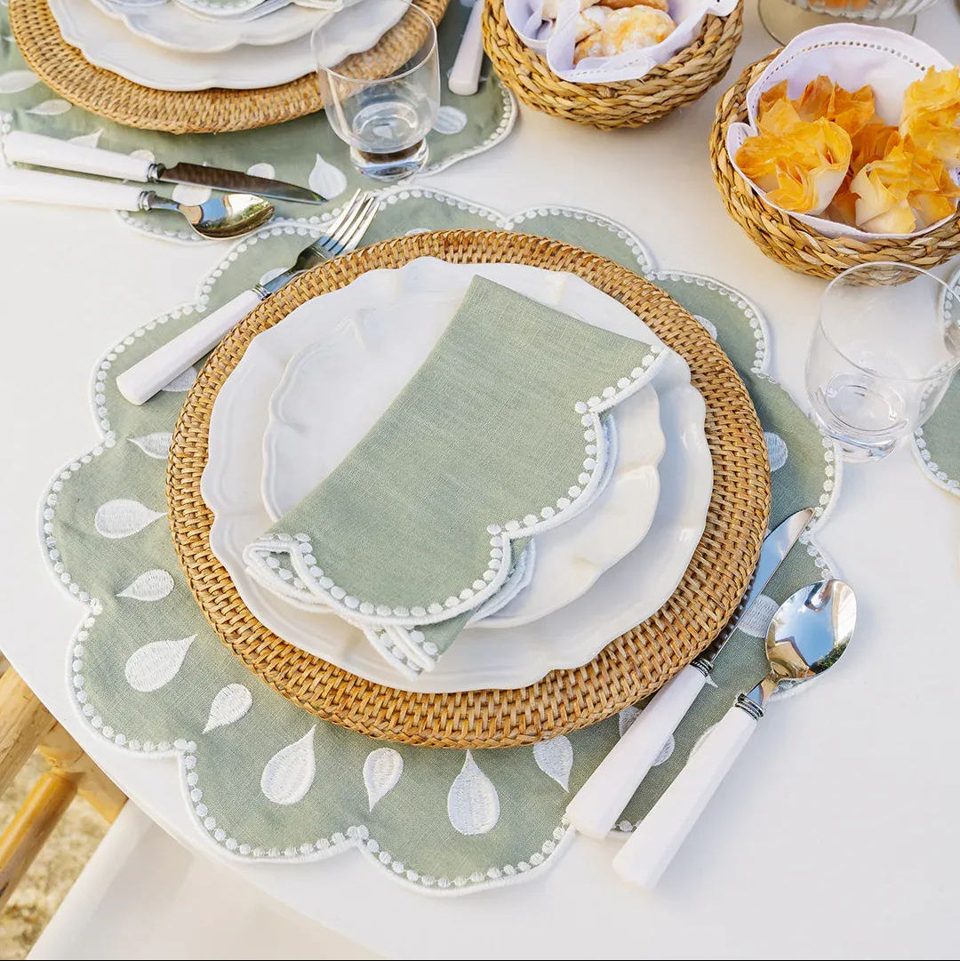 Gotas Placemat, Light Green with White