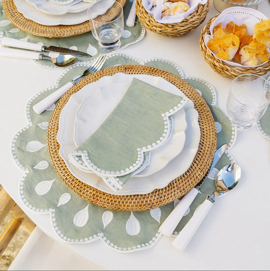 Gotas Placemat, Light Green with White