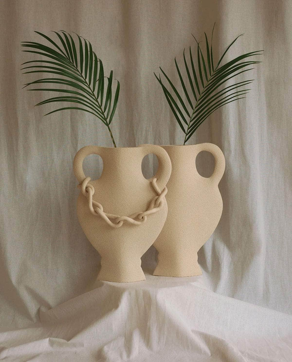 Ceramic Vase ‘Chain'