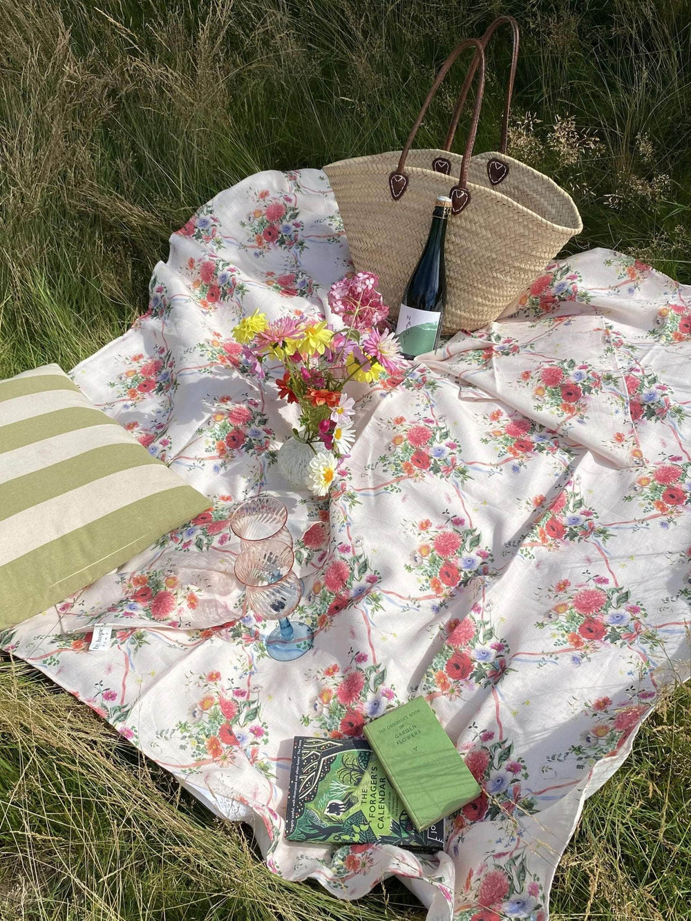 Garden Bouquet Linen Square Tablecloth