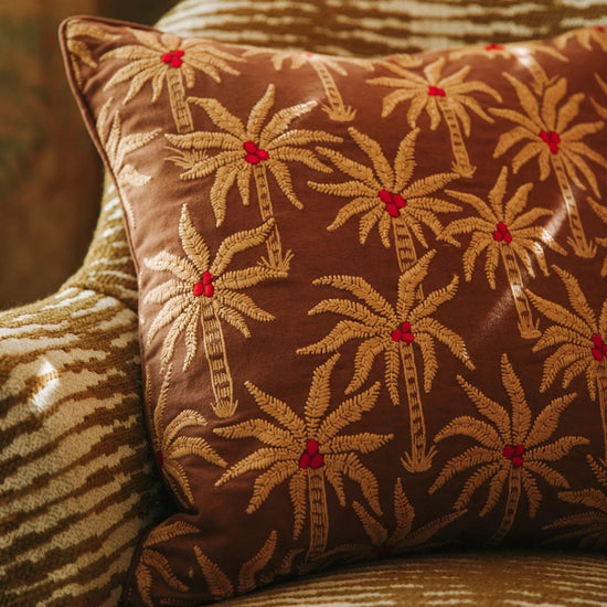 Cushion Laura Cinnamon & Sand