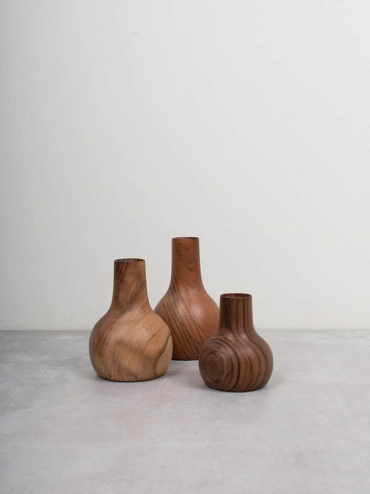 Walnut Wood Mini Vase - Nina