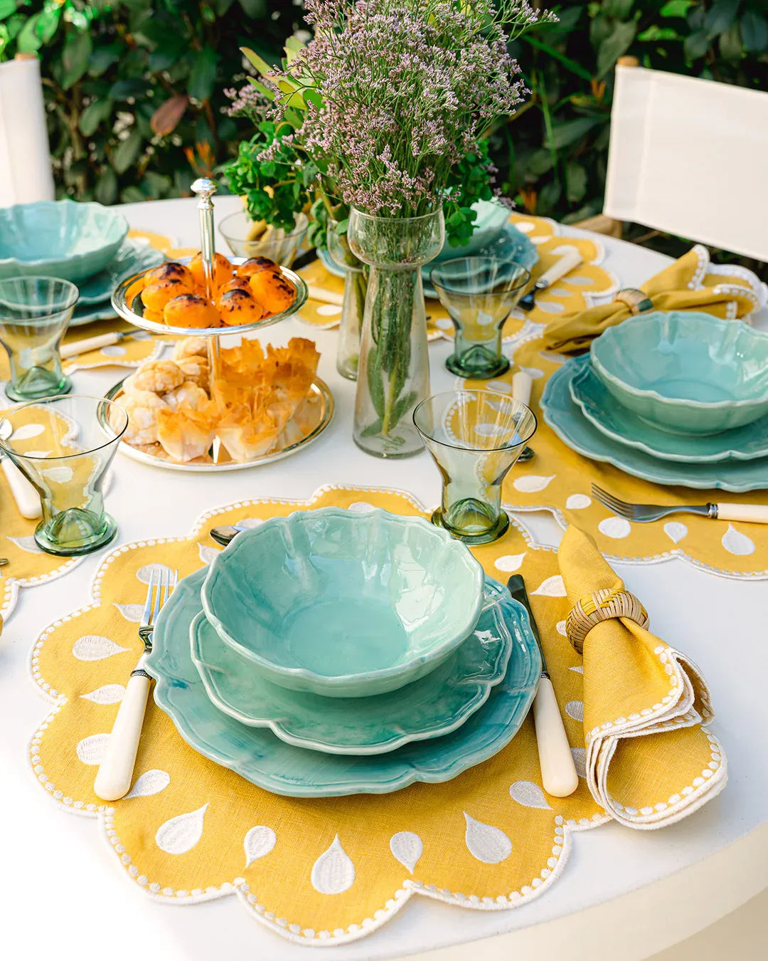 Gotas Placemat, Yellow with White