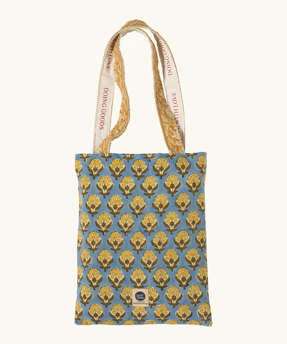 Blue Emma Single Throw in Tote Bag