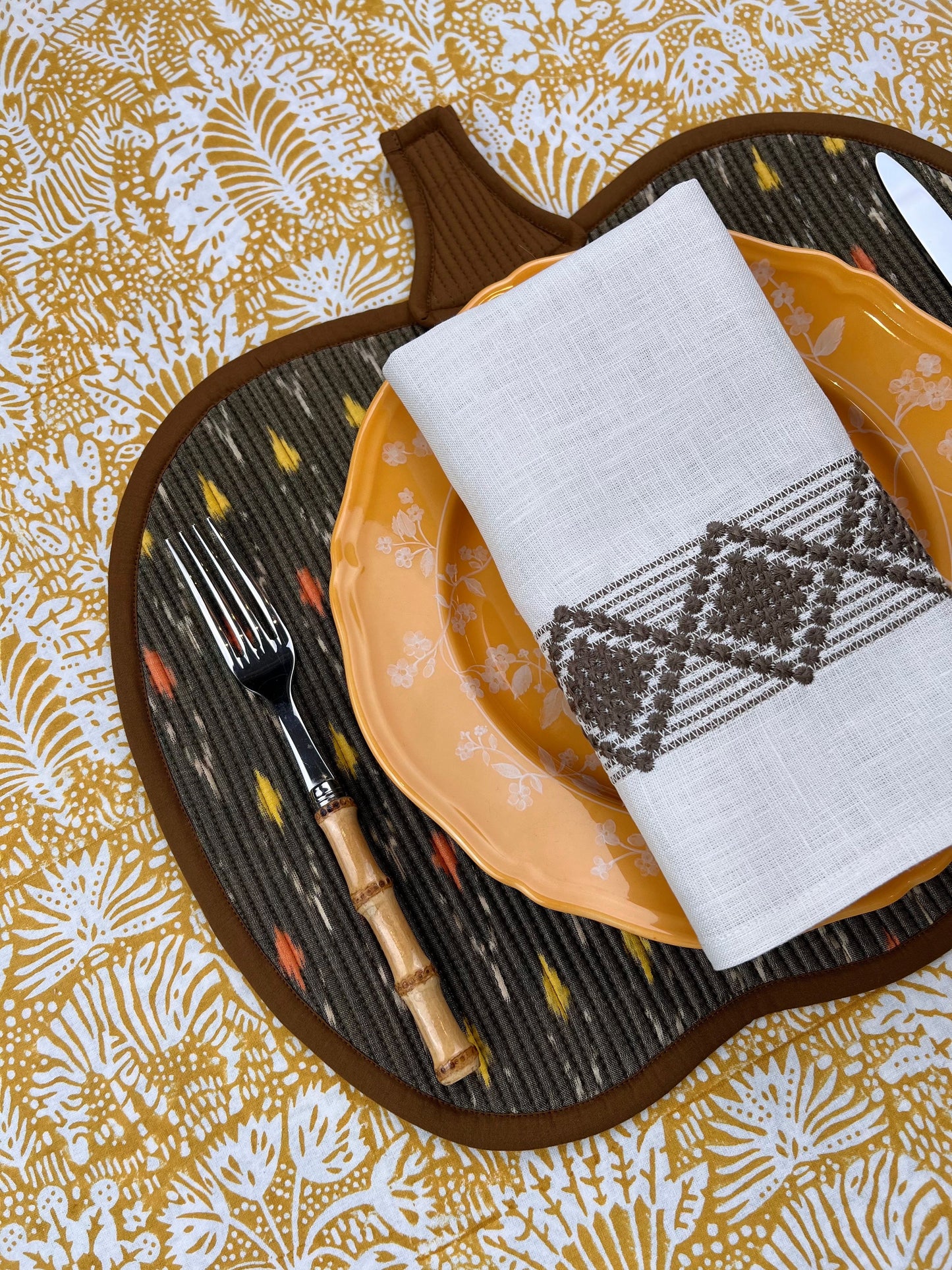 The Pumpkin Placemat - Brown & Taupe