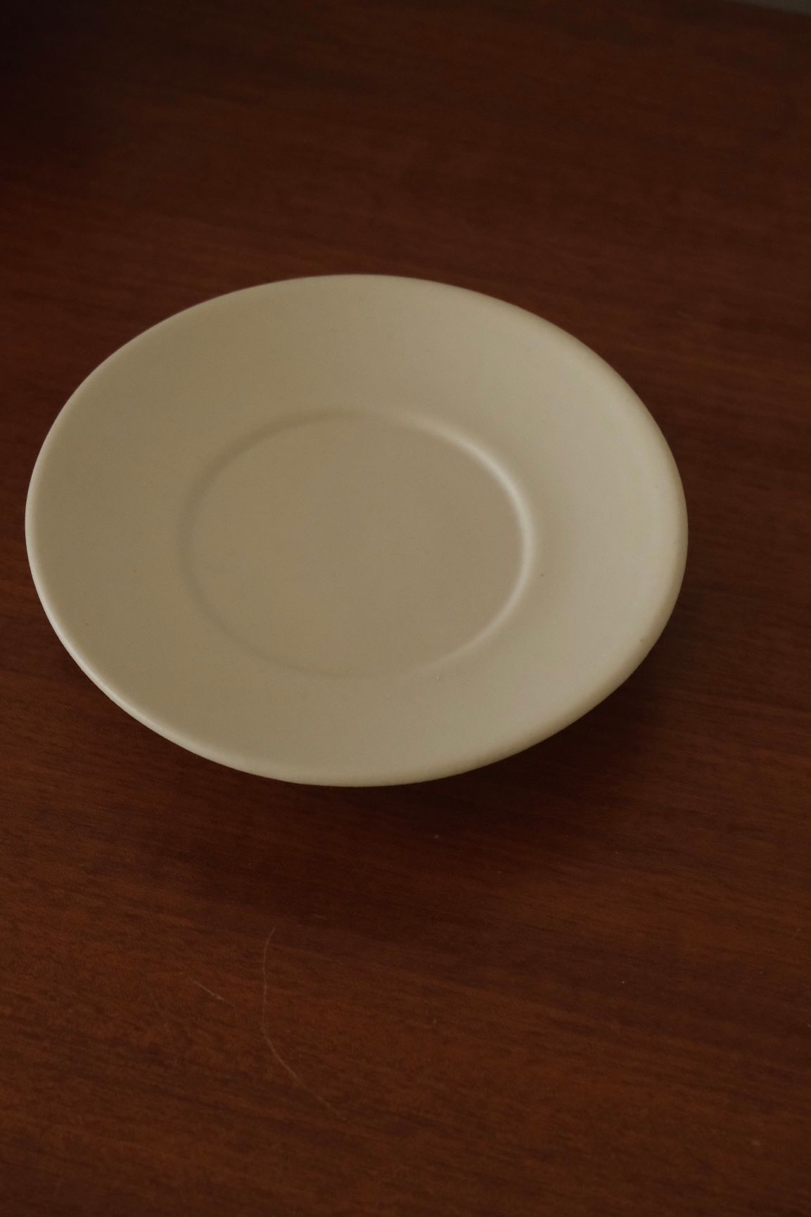 Yoshida Pottery High-ground Saucer