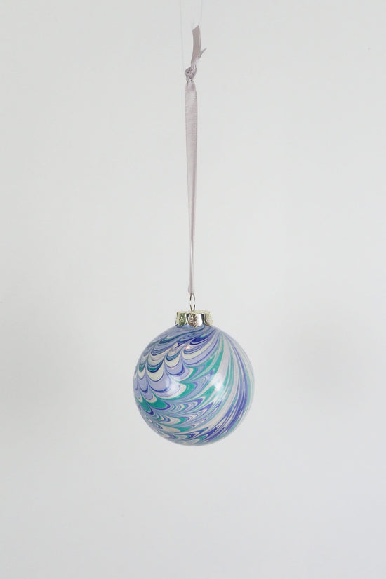 Medium Glacier Marbled Bauble