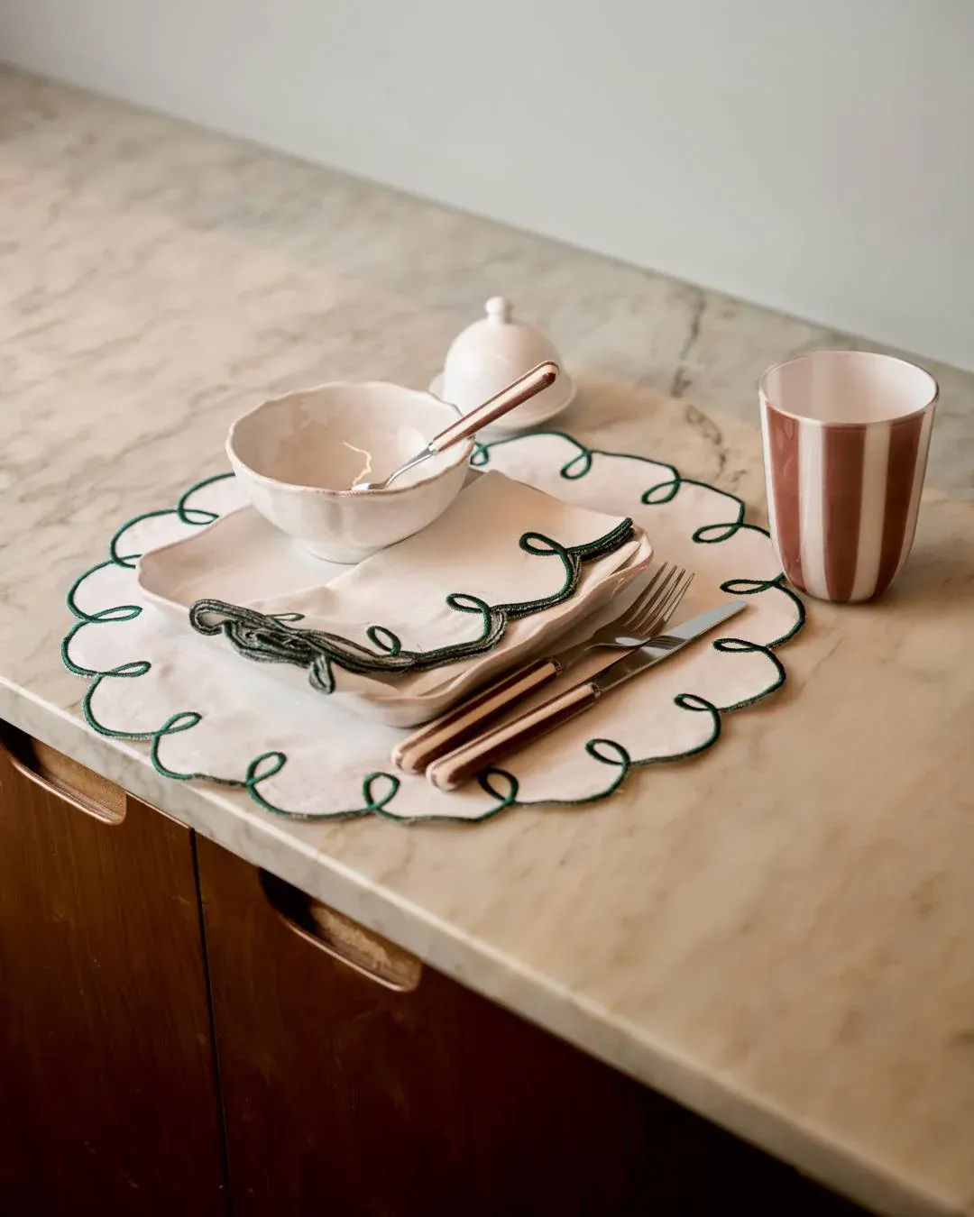 Lisbon Placemat, White with Green