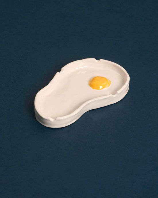 Egg (Ash)tray