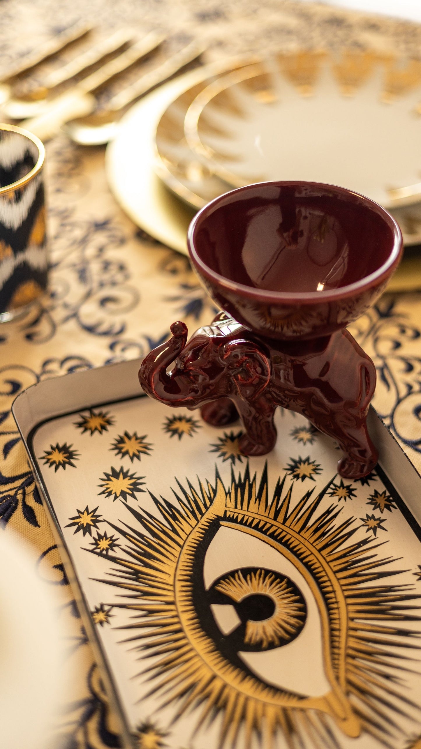 Hand-Painted Eye Iron Tray - White/Gold