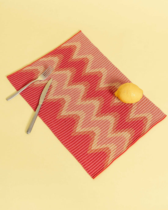 Knitted Wavy Placemat