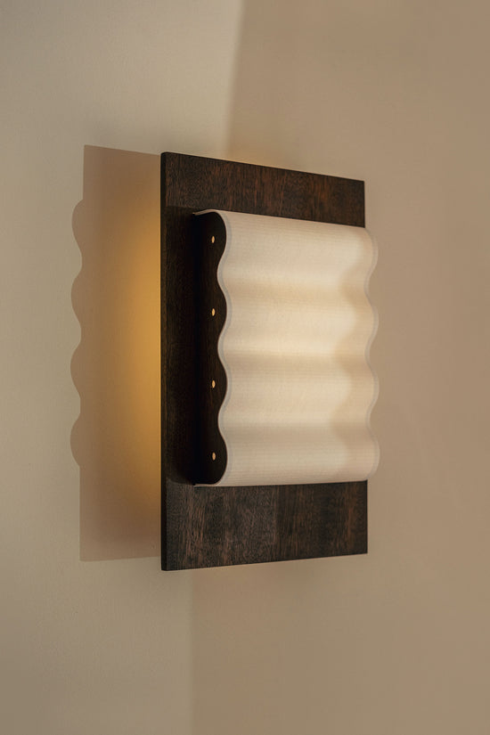 Frame Wood Wall Light - Violaine d'Harcourt