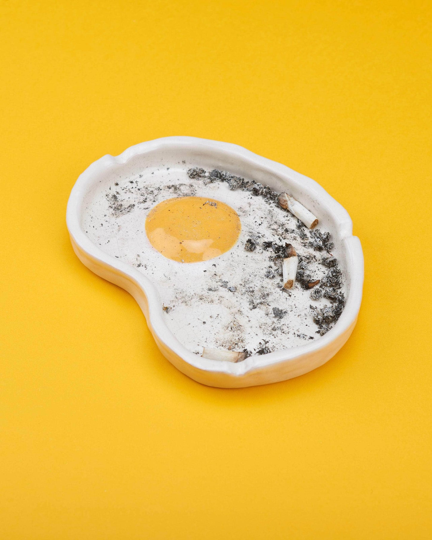 Egg (Ash)tray