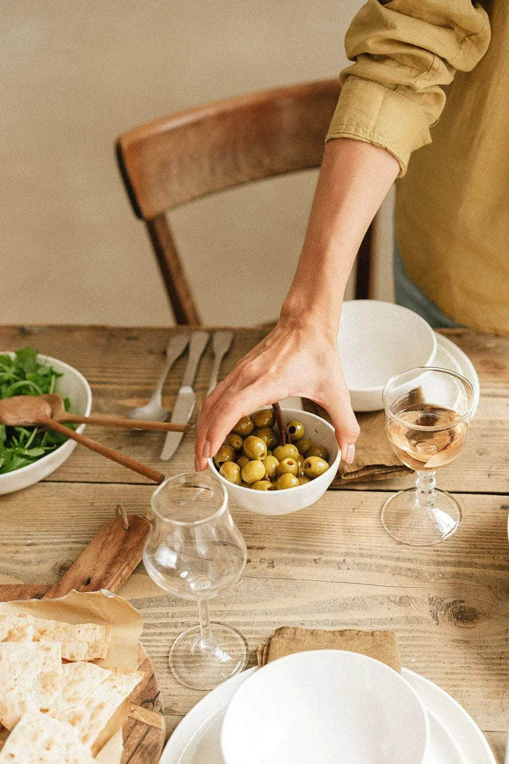 Small serving bowl in Milk