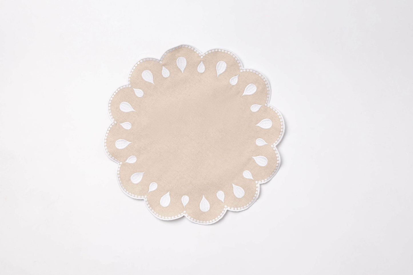 Drops Placemat, Beige with White