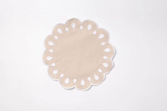 Drops Placemat, Beige with White