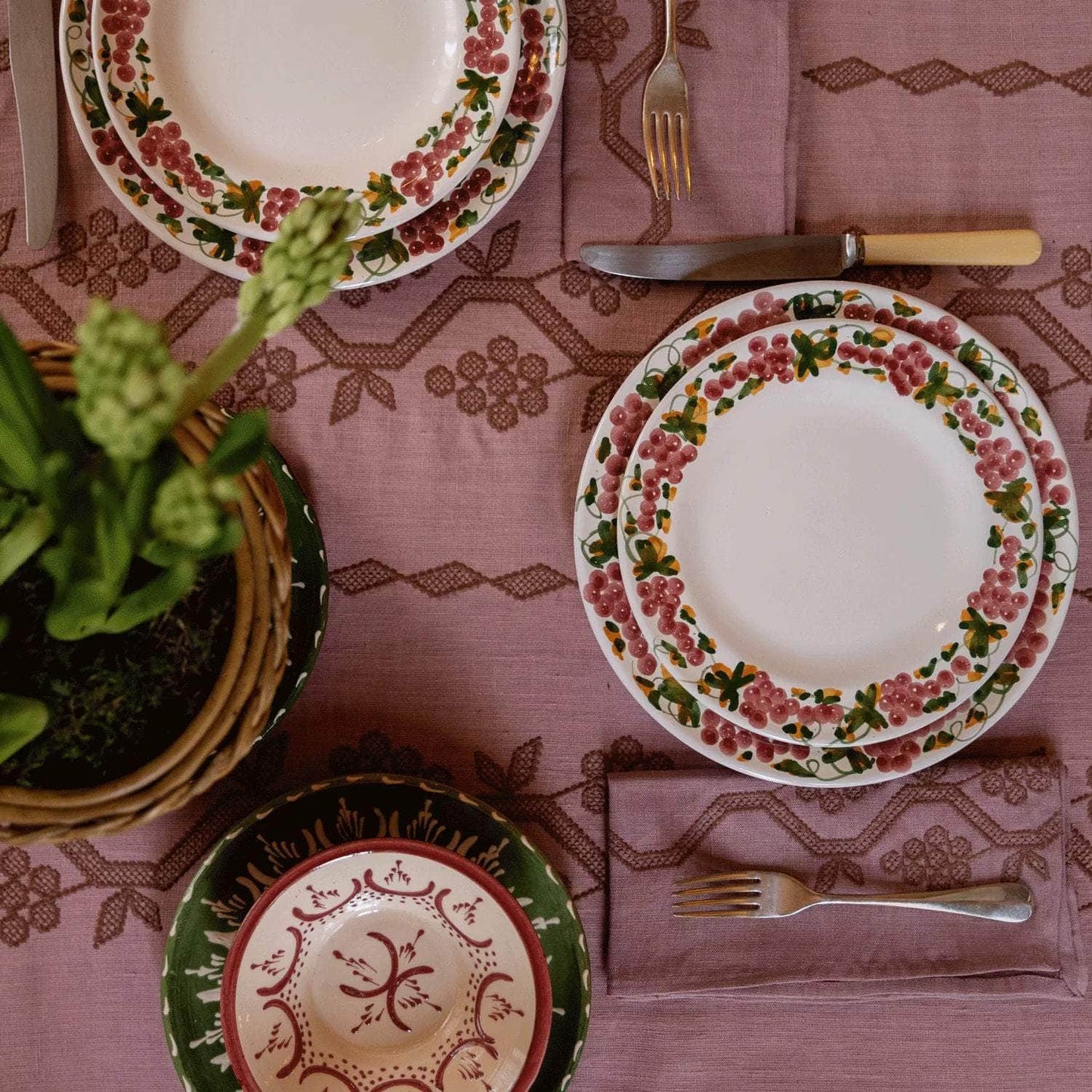 Vine Dinner Plate