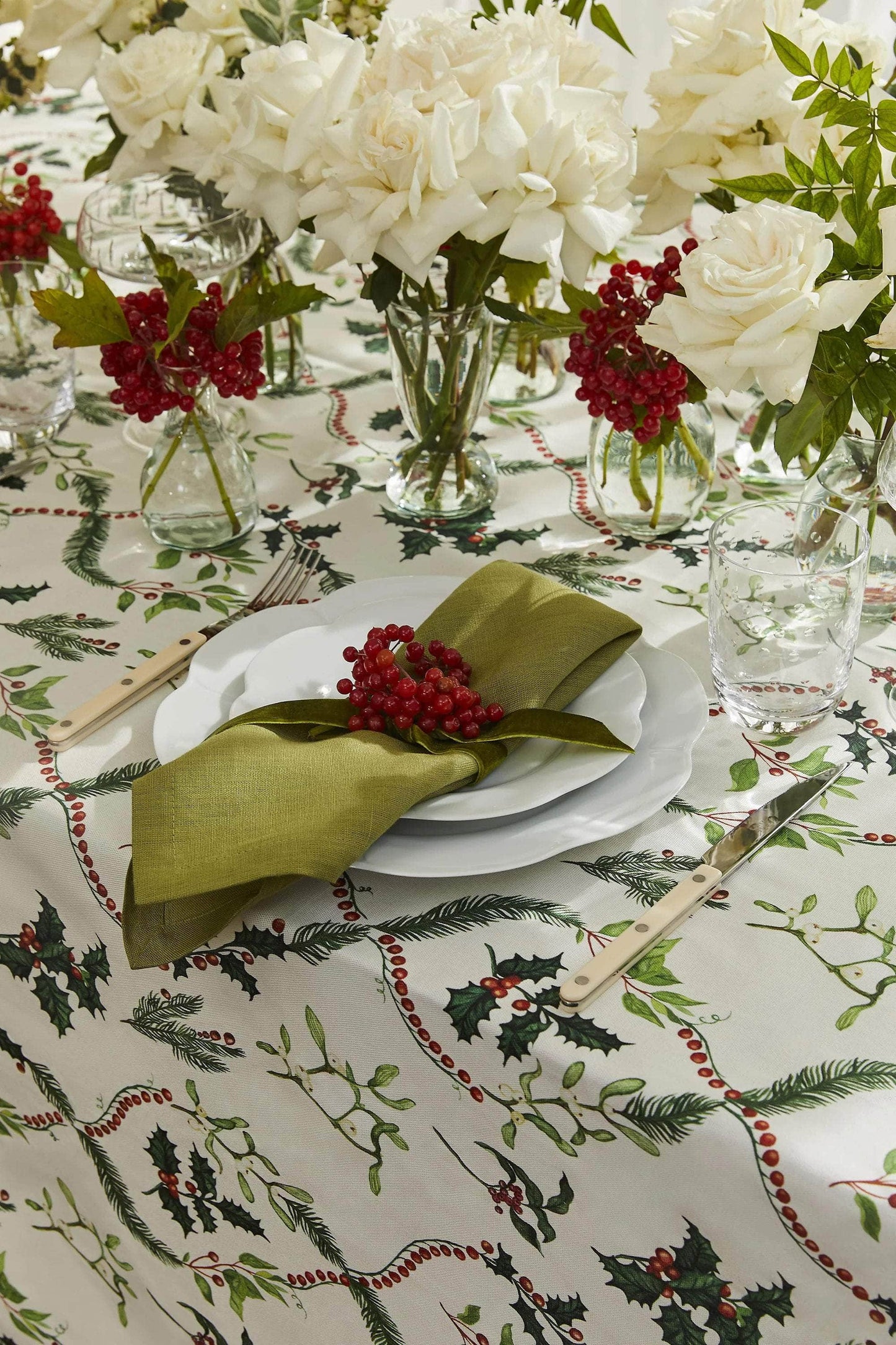 Holly & Mistletoe Tablecloth