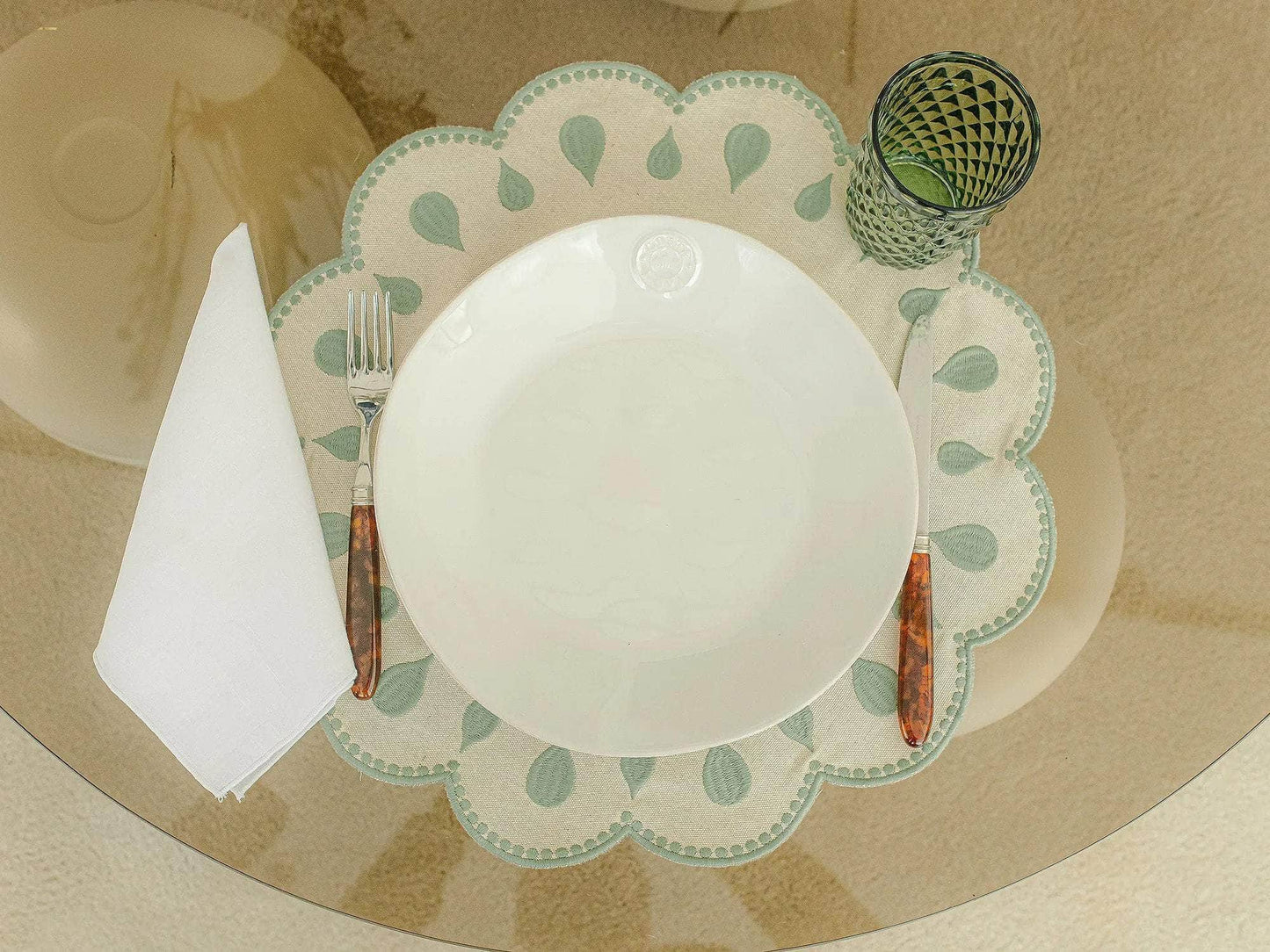 Gotas Placemat, Beige with Green