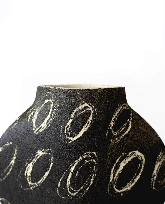 Ceramic Vase ‘Dal - Negative Big Rounds’