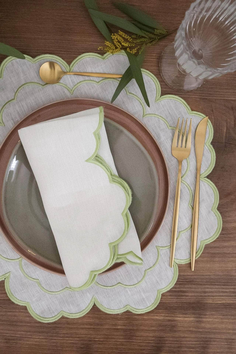 Iris Green Napkins-don't put live pls