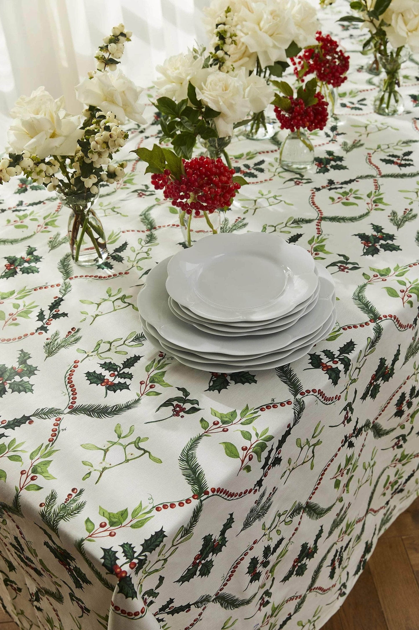 Holly & Mistletoe Tablecloth