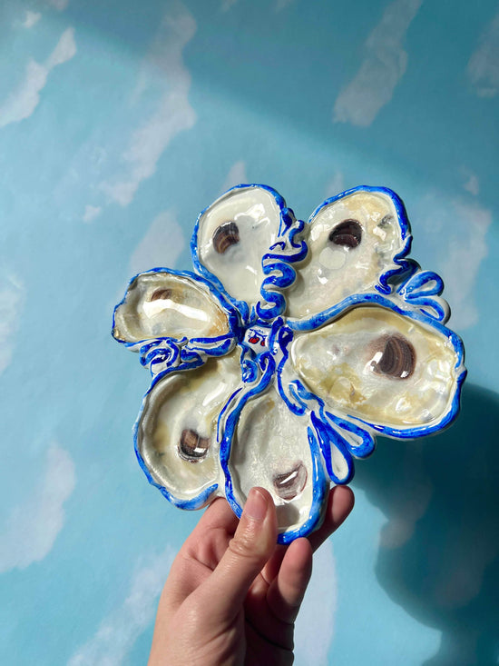 Oyster Serving Dish with a Tomato Vine